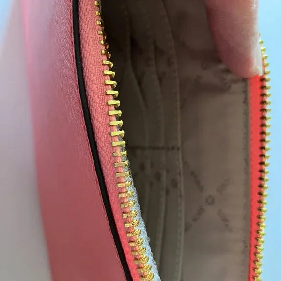 Michael Kors Jet Set Travel Zip Clutch Wristlet Leather Luggage Grapefruit NWT - Picture 4 of 6